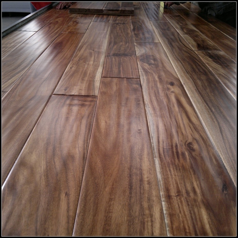Solid Small Leaf Acacia Hardwood Flooring/Wood Floor