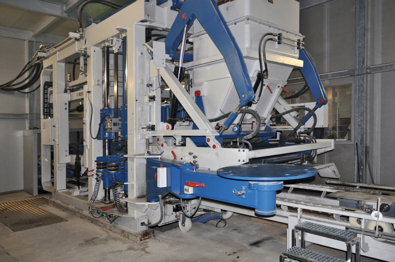 Automatic Complete Brick Production Line/Full Automatic Block Making Machine