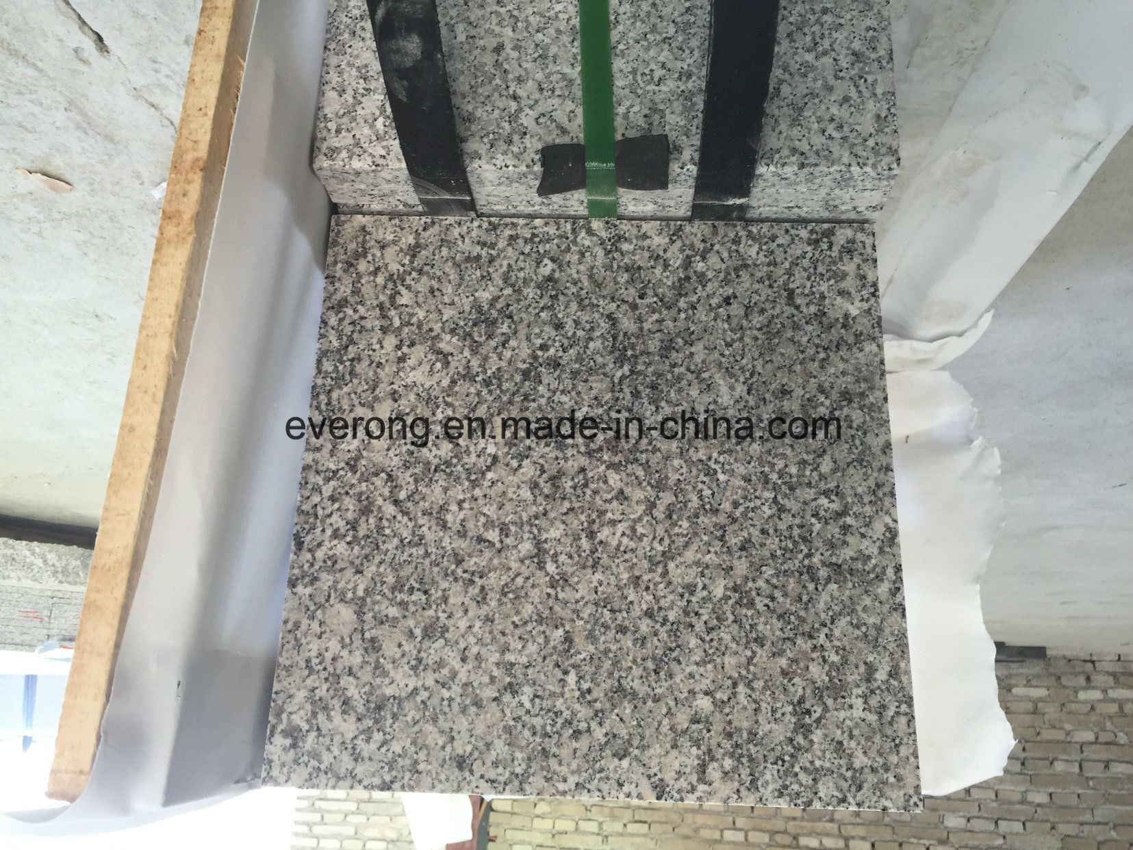Best Selling Grey Granite New Bianco Sardo G602 Polished Granite Tile