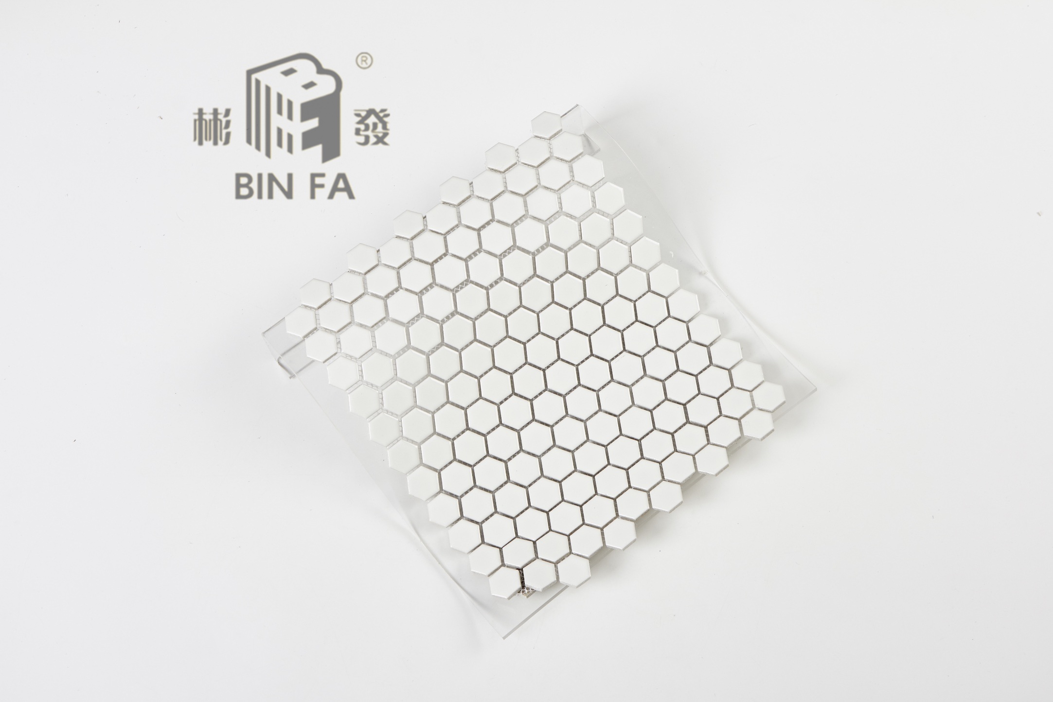 2017 Vintage 23*23mm Honeycomb Hexagonal White Ceramic Mosaic Tile for Decoration.