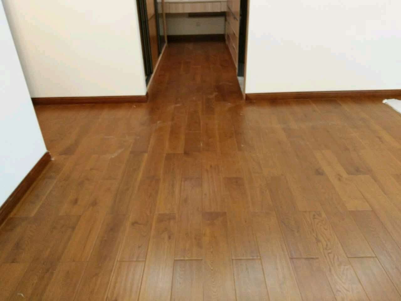 High Quality Oak Wood Flooring with Good Price