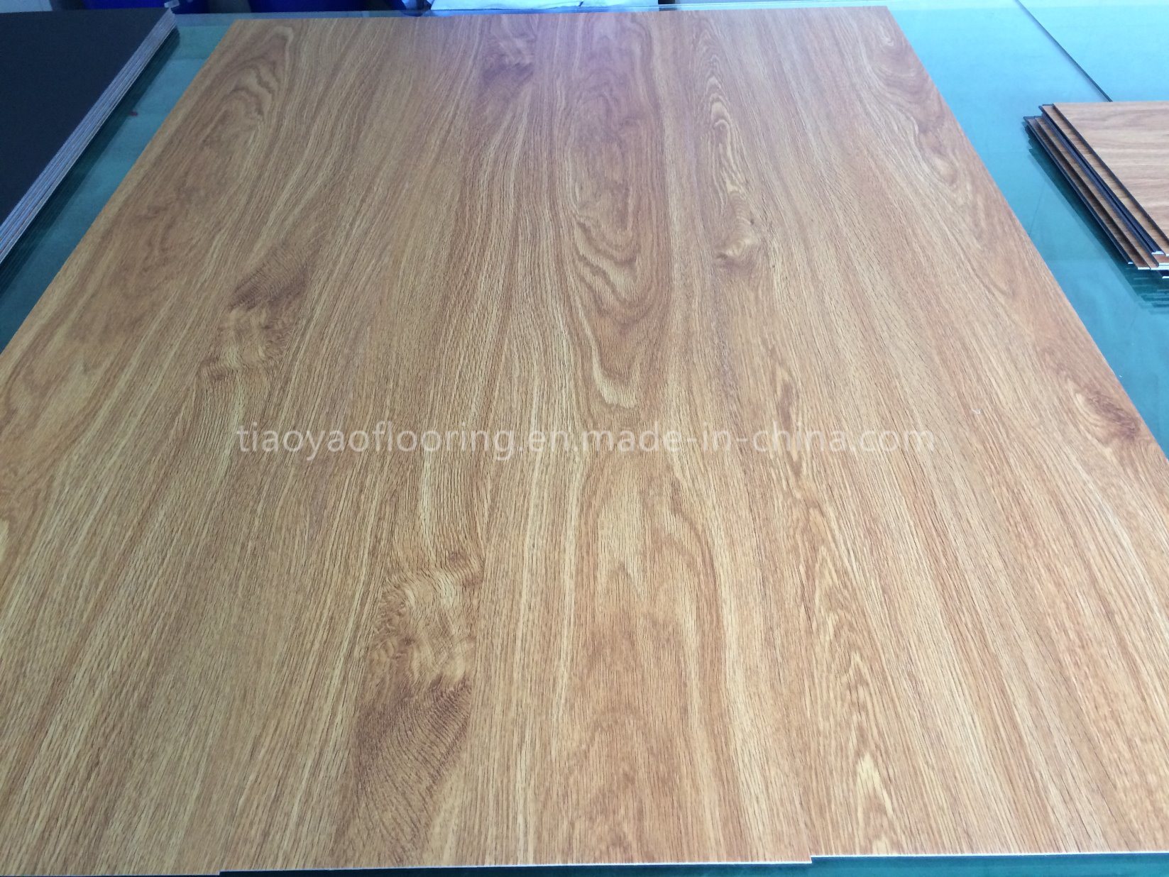 Nice Wood Design Commercial Grade Dry Back Vinyl Floor
