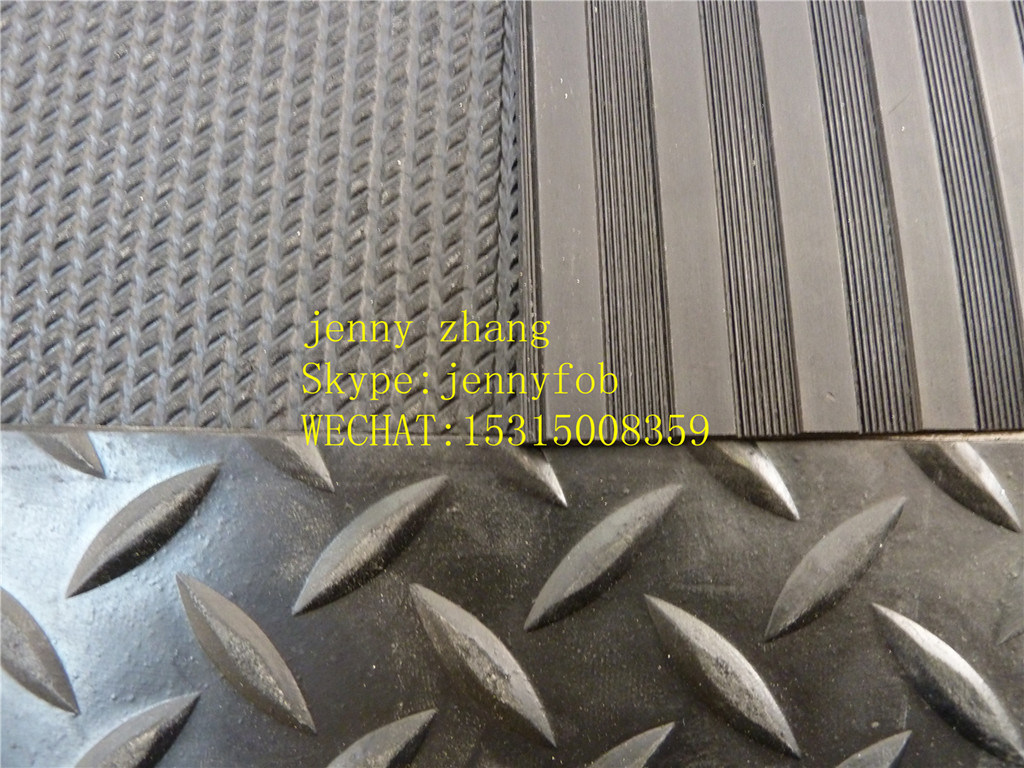 Industrial Fine Ribbed Rubber Sheet in Roll (GS0501)