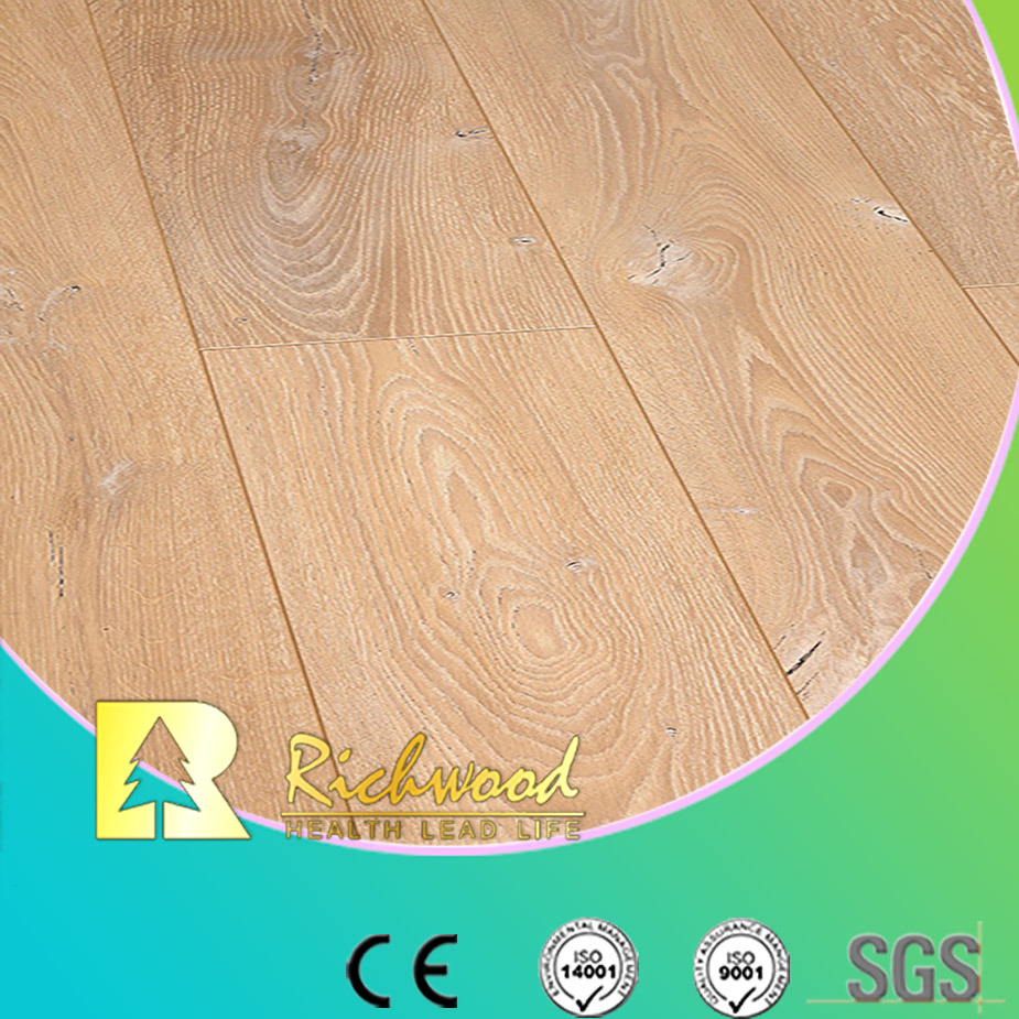 Household 12.3mm E0 Embossed Oak V-Grooved Waxed Edged Laminate Floor