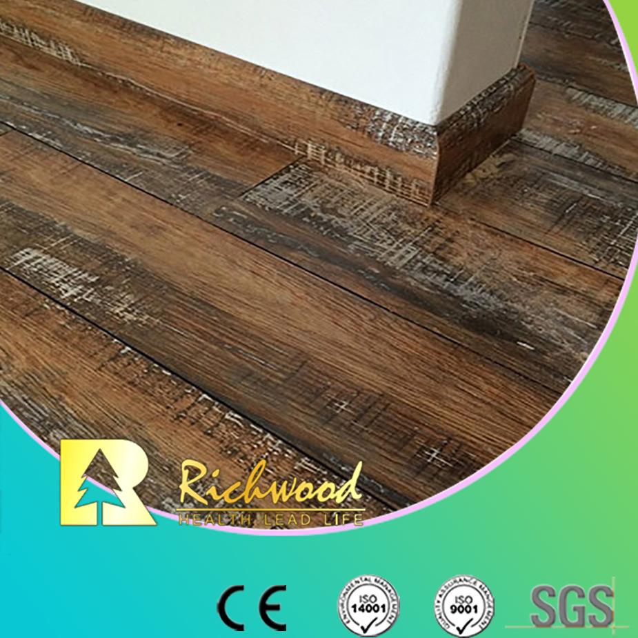 Household 8.3mm E0 HDF AC3 Wooden Texture Oak V-Grooved Waxed Edge Laminate Floor