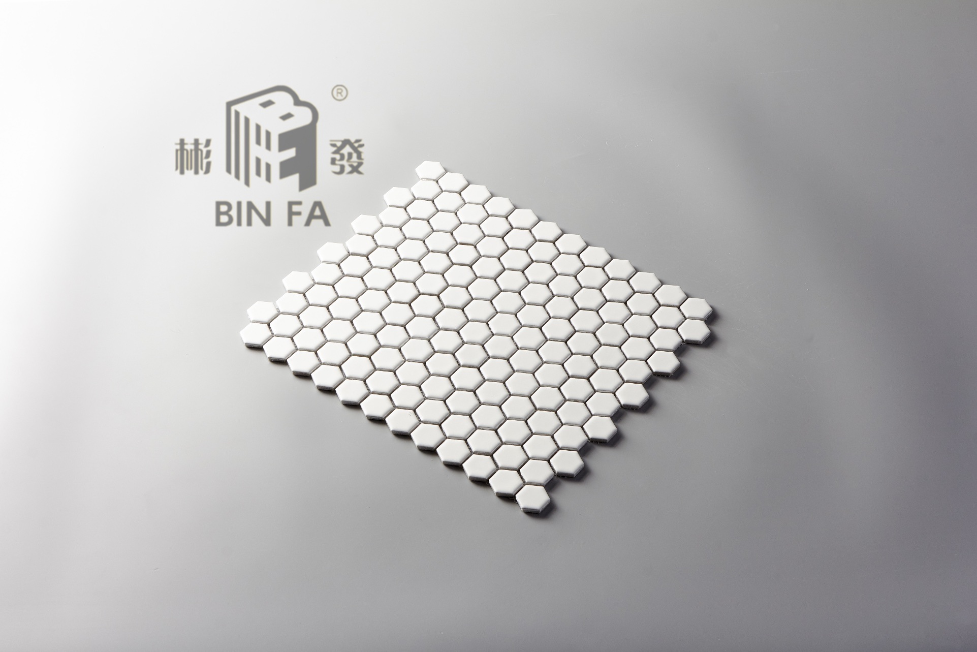 2017 Vintage White 23*23mm Honeycomb Hexagonal Ceramic Mosaic Tile for Decoration, Kitchen, Bathroom and Swimming Pool