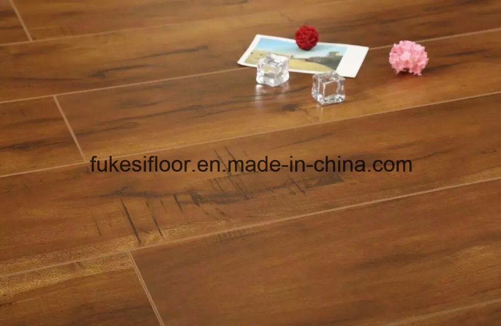 V Groove at Four Sides Painted Synchronized Antique Crack Laminate Flooring