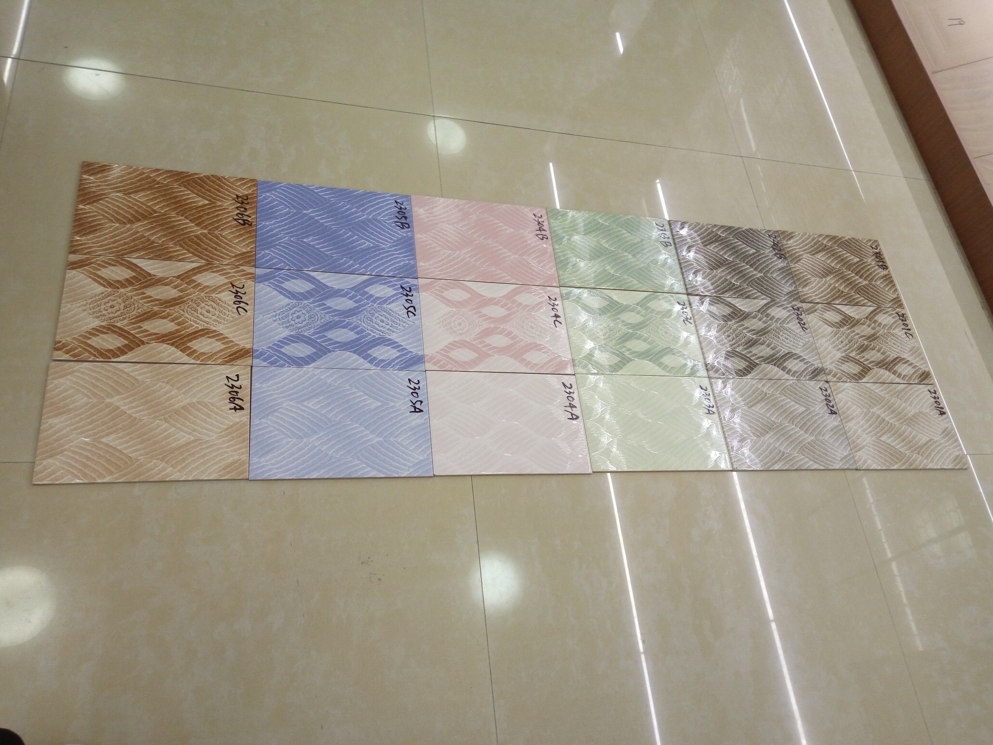 200X300mm Cheap Ceramic Interior Bathroom and Kitchen Wall Tile