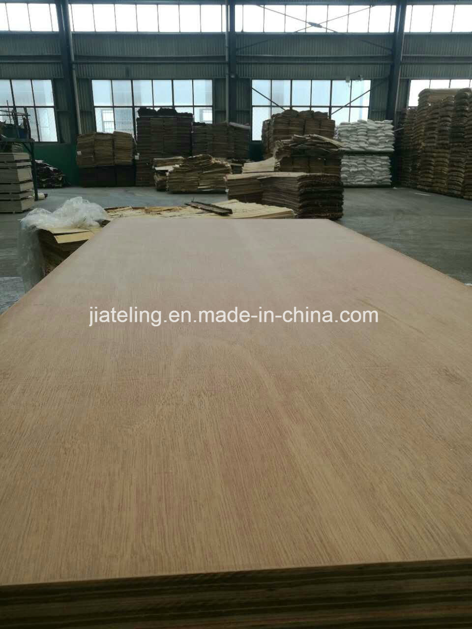 1160*2400*28mm Grooved Container Plywood Flooring