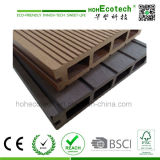 Natural Looking High Quality Wood Plastic Composite Easy Garden Flooring
