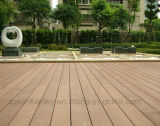 China Supplier WPC Solid Composite Decking Board Laminate Flooring
