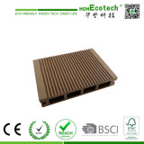 China Laminate Wood Flooring Waterproof Interlocking Composite Decking for Pool and Garden