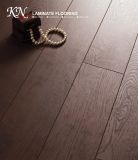 Oak HDF Embossed-in-Register (EIR) Laminate Floor E1