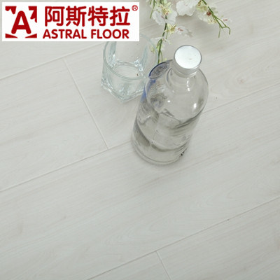 12mm Oak Silk Surface Laminate Flooring (AD1172)